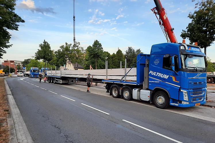 aanvoer houten dragers knip